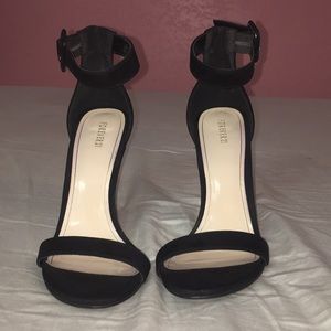 Forever 21 black heels